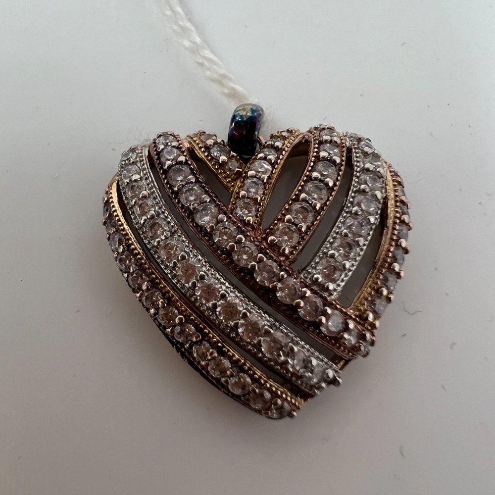TRI TONE SILVER HEART PENDANT